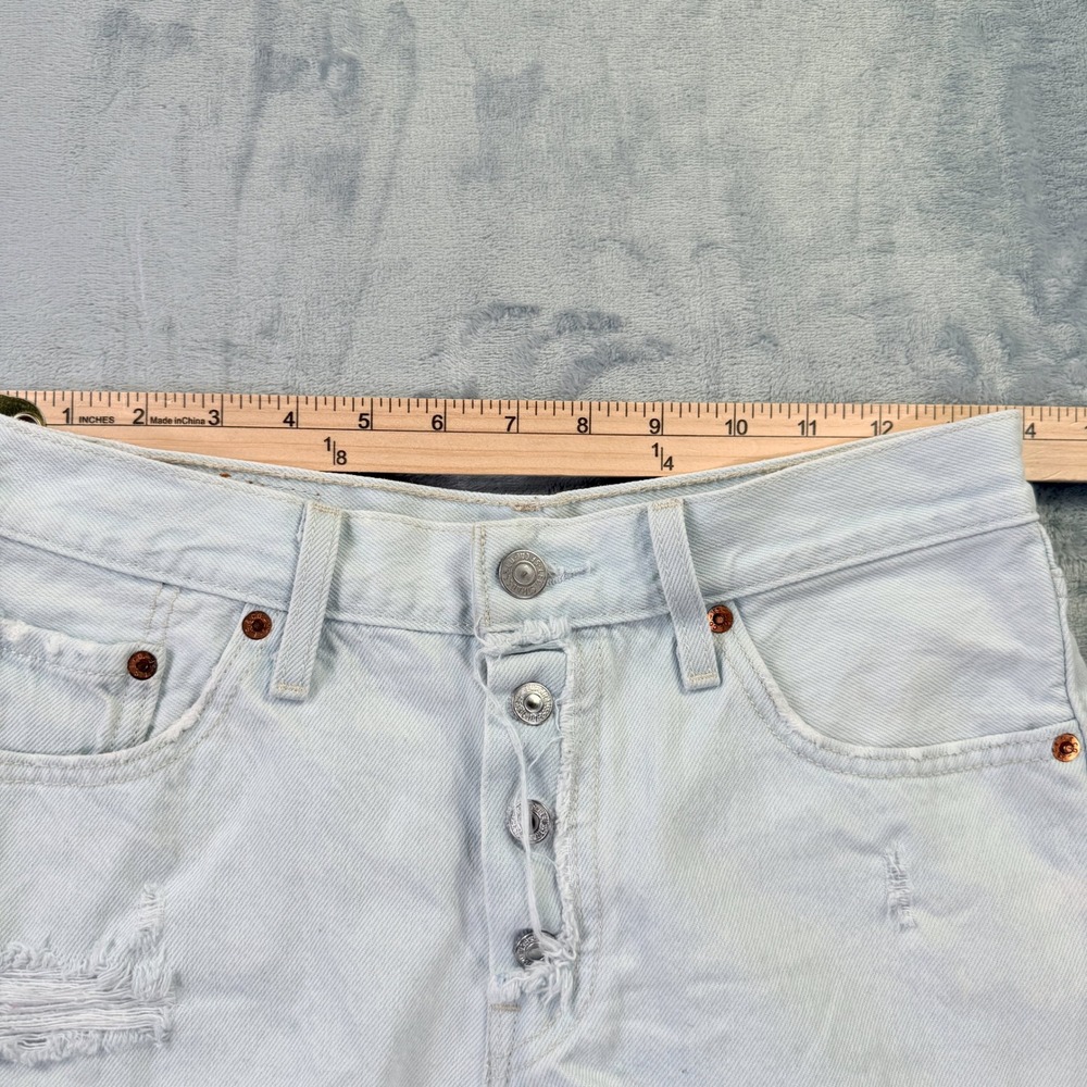 Levis 501 Original Distressed Cut Off Shorts Light Wash Blue Measures 27 Size 25 - Picture 7 of 13